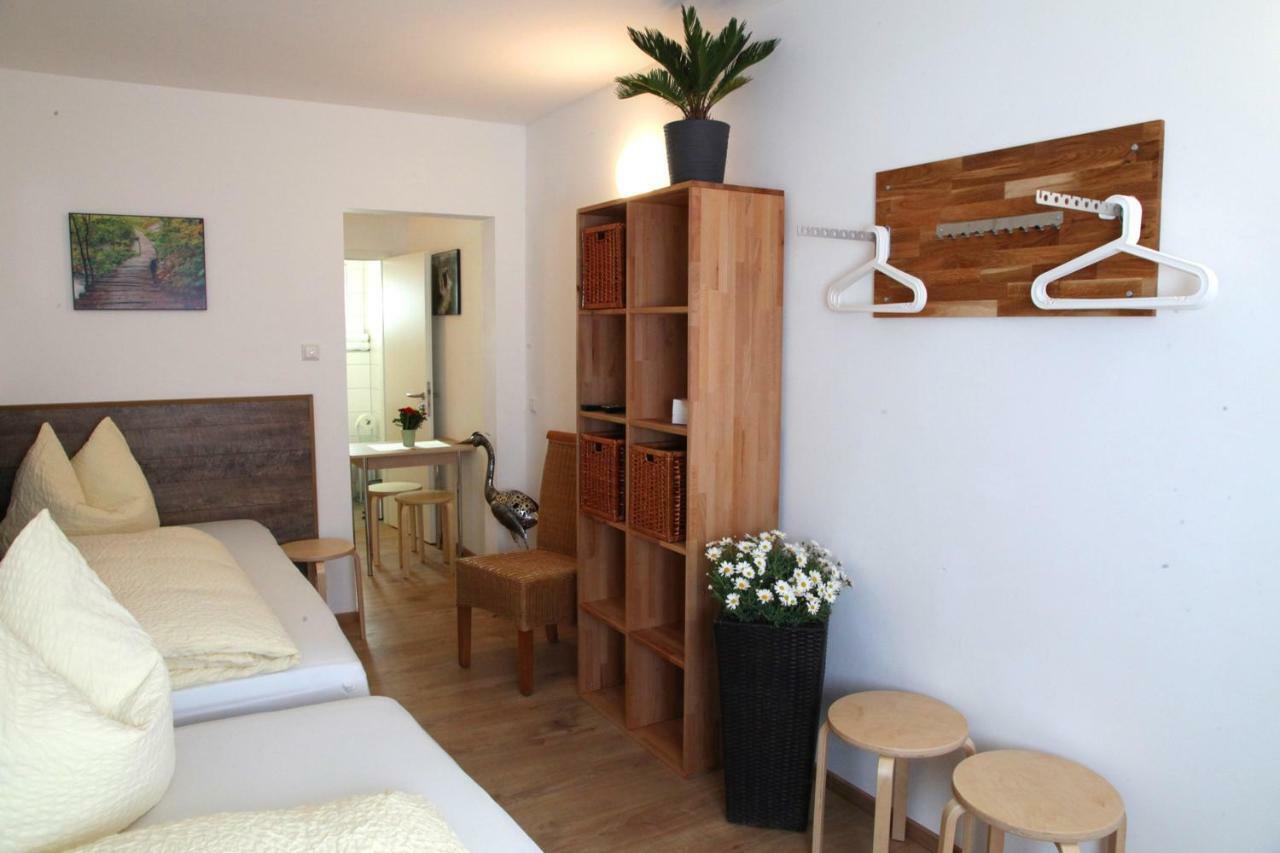 Easy Stay Apartment Oberboihingen Екстер'єр фото